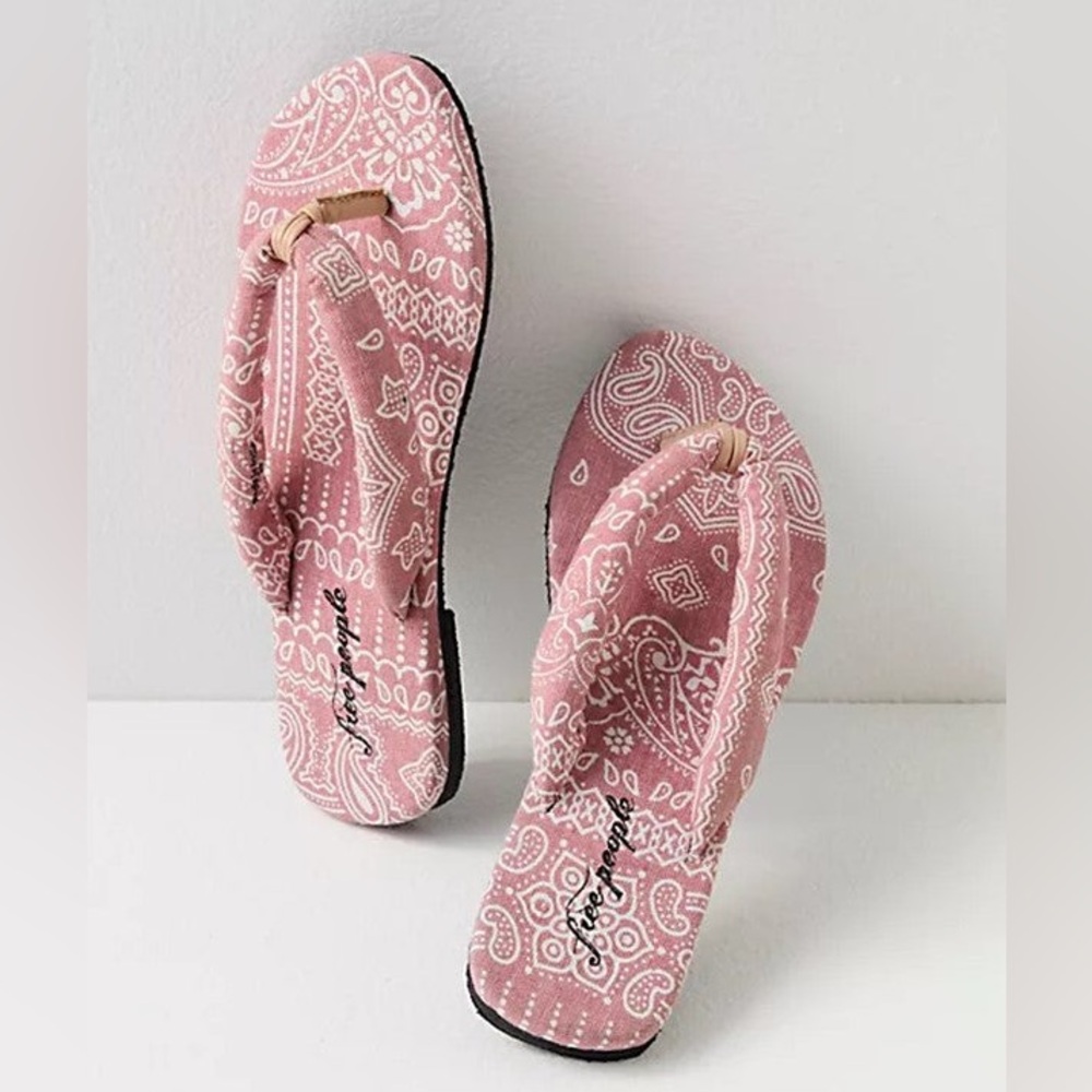 Es Verdra Cotton Thong Sandals Pink Bandana pattern